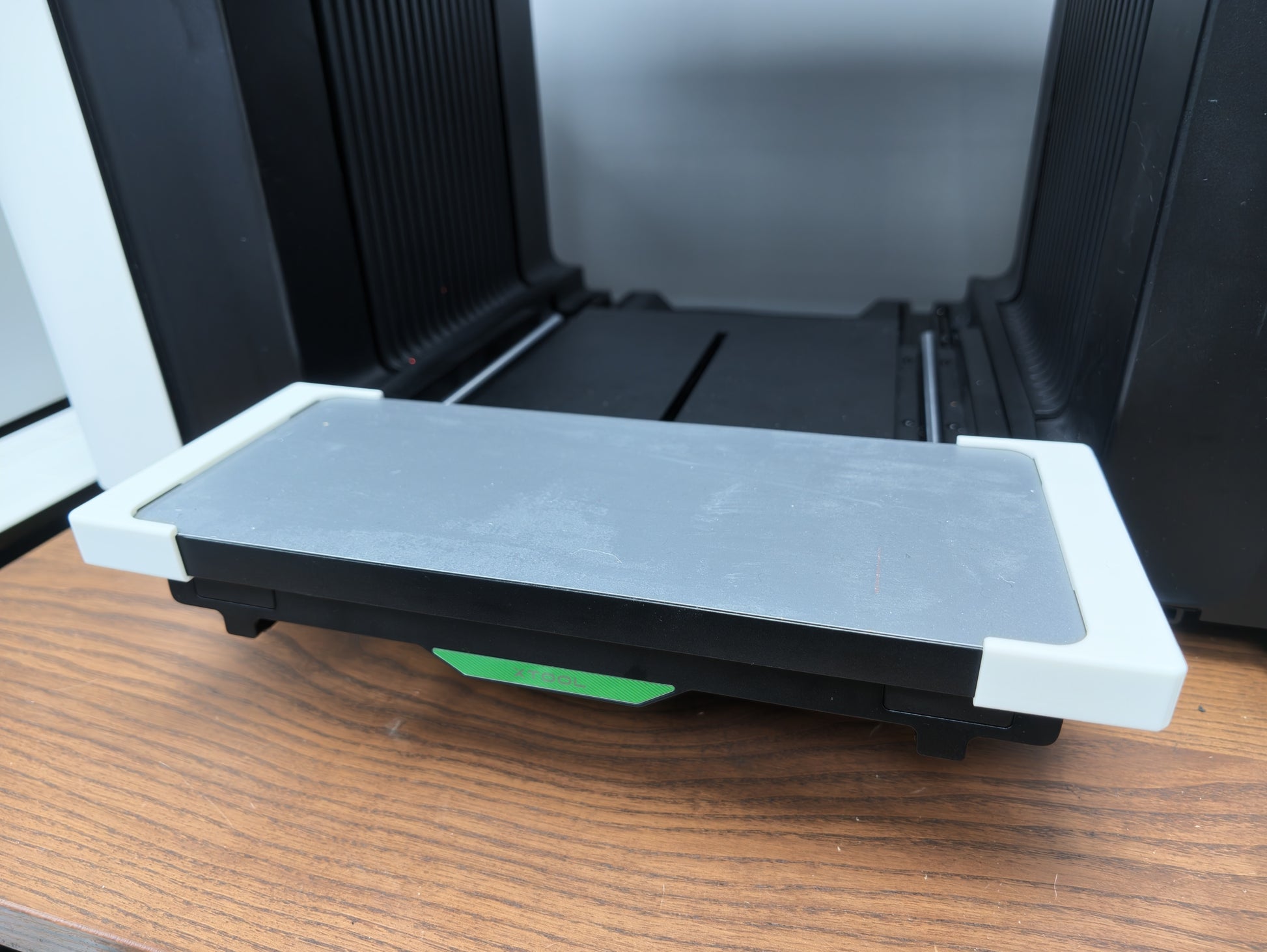 Omni Bracket System end brackets for the xTool O1 Omni UV printer