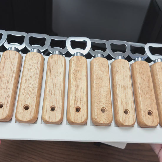 Video of the wooden bottle opener jig in use on the xTool O1 Omni UV printer