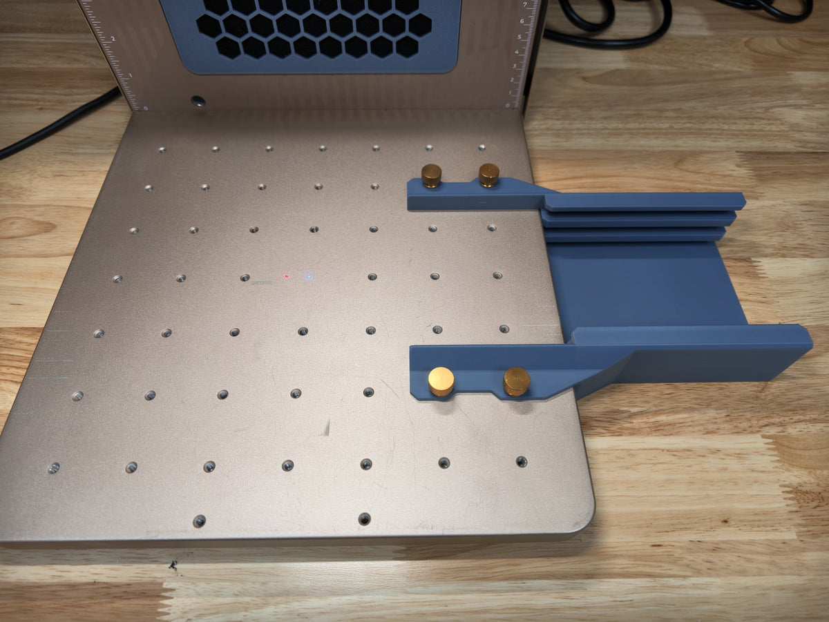 RA3 Alignment Guide detail with brass thumbscrews